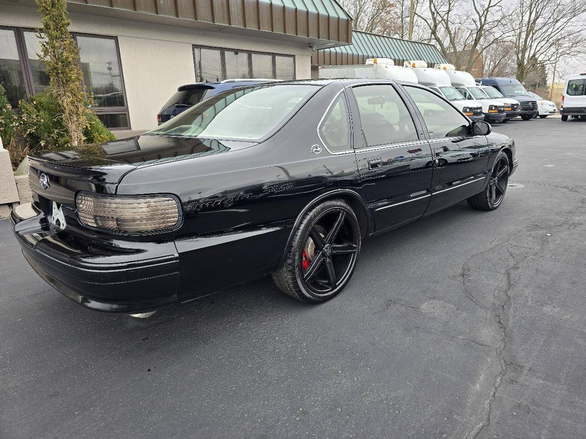Chevrolet-Caprice-1995-black-5