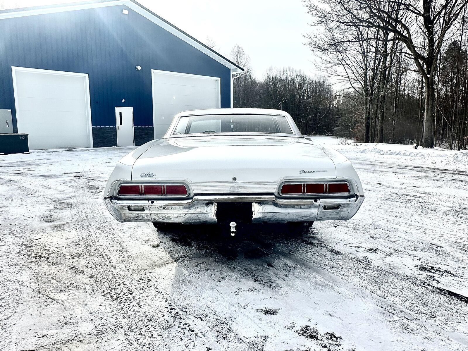 Chevrolet-Caprice-Coupe-1967-Montant-Car-Great-Driver-10