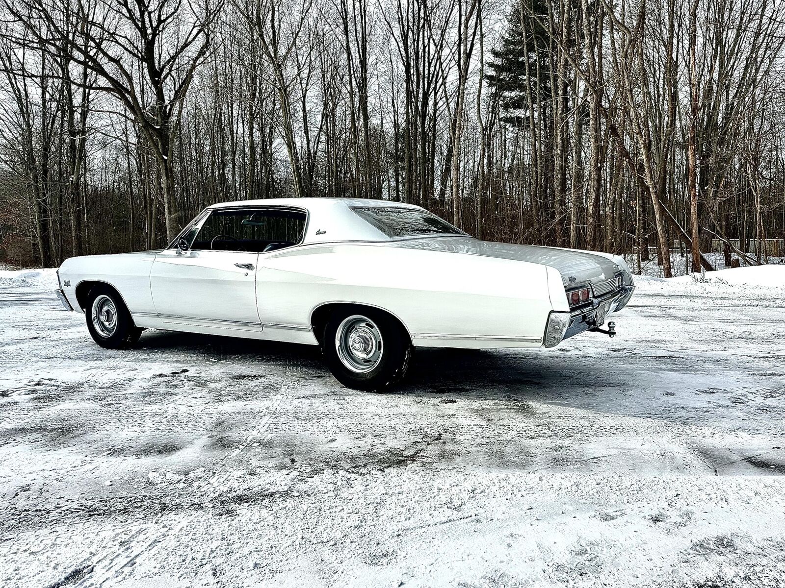 Chevrolet-Caprice-Coupe-1967-Montant-Car-Great-Driver-9