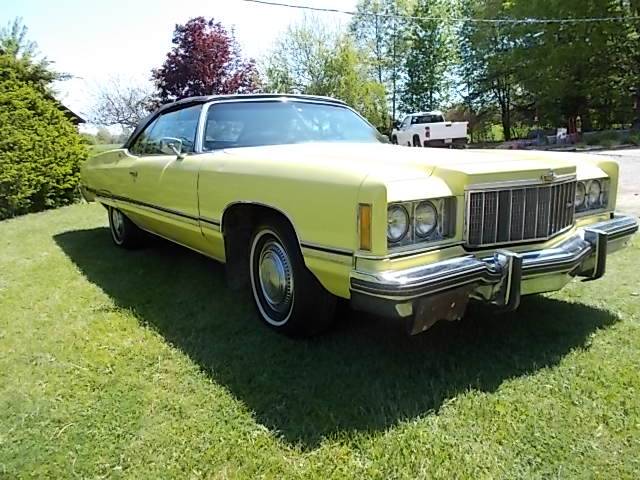 Chevrolet-Caprice-convertible-1974-yellow-1