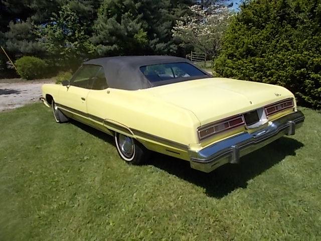Chevrolet-Caprice-convertible-1974-yellow-2