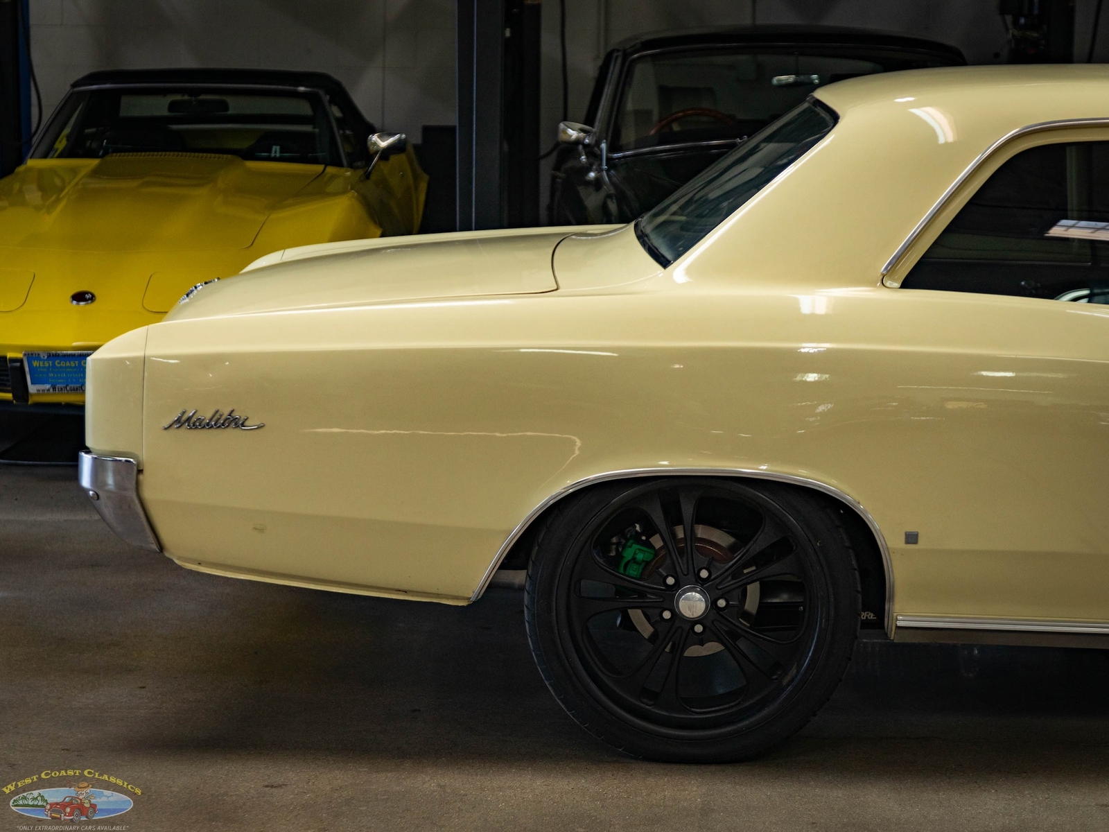 Chevrolet-Chevelle-1966-2-Door-Sedan-1