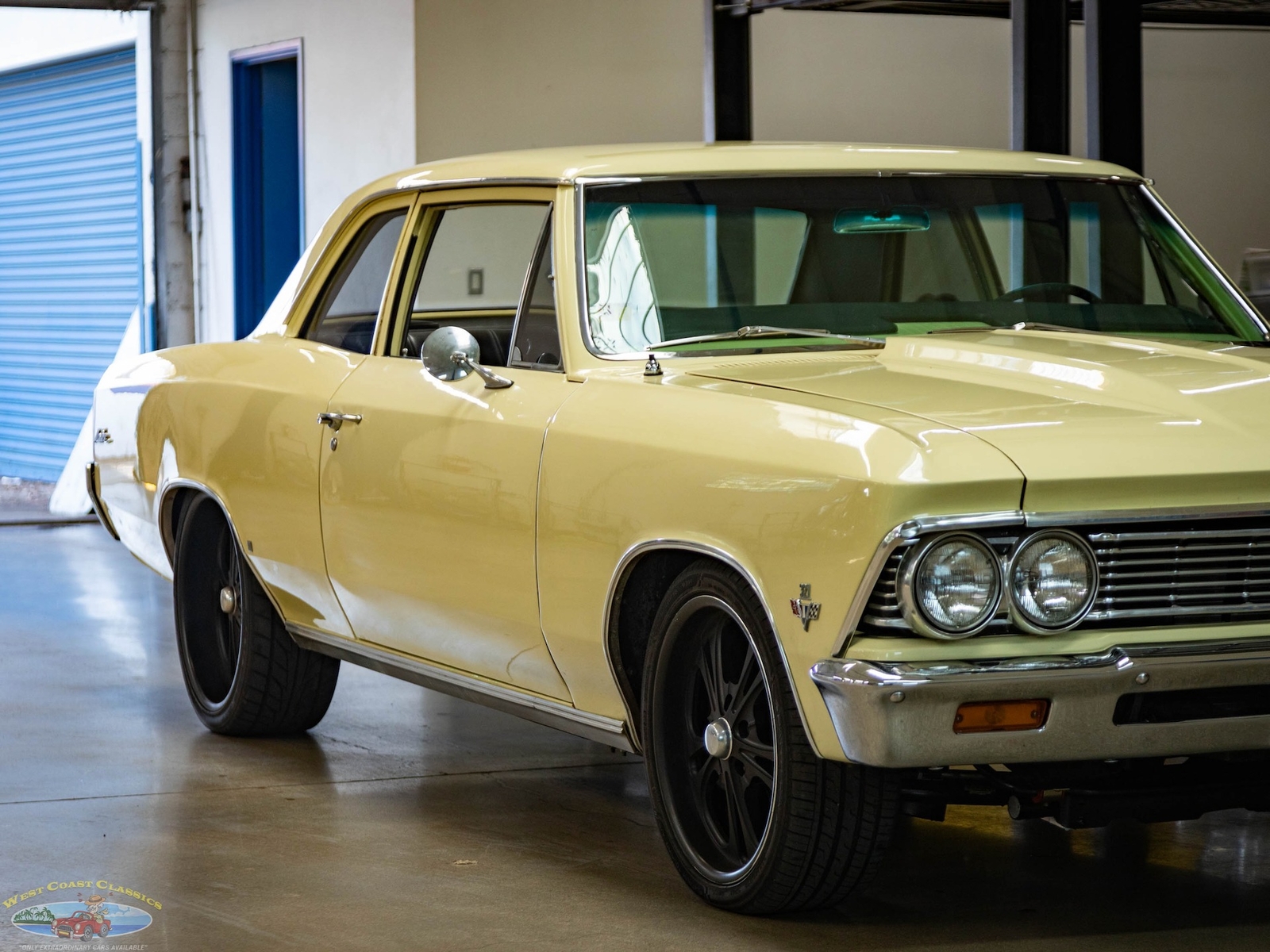 Chevrolet-Chevelle-1966-2-Door-Sedan-10