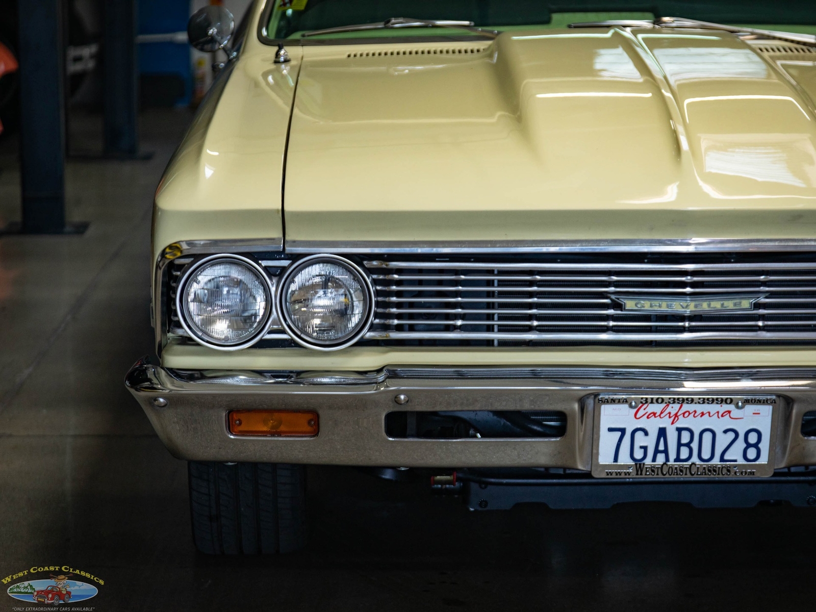 Chevrolet-Chevelle-1966-2-Door-Sedan-13