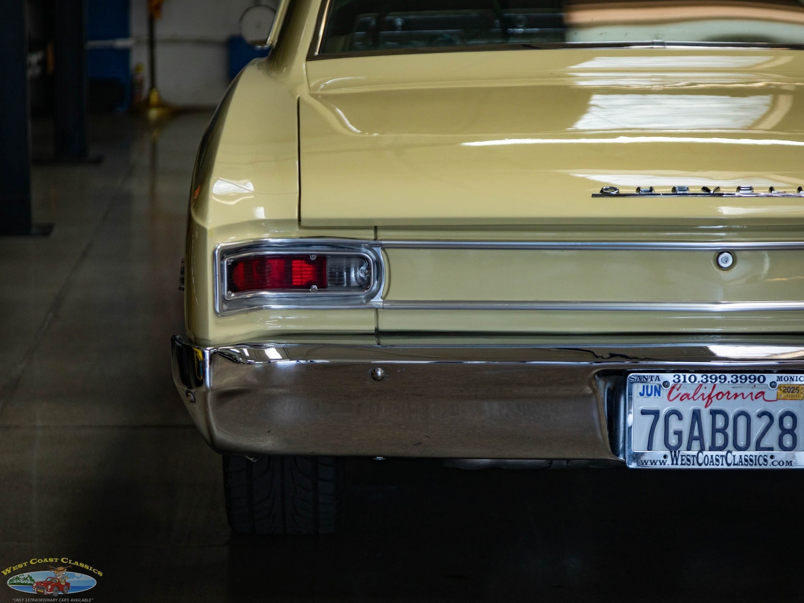 Chevrolet-Chevelle-1966-2-Door-Sedan-17
