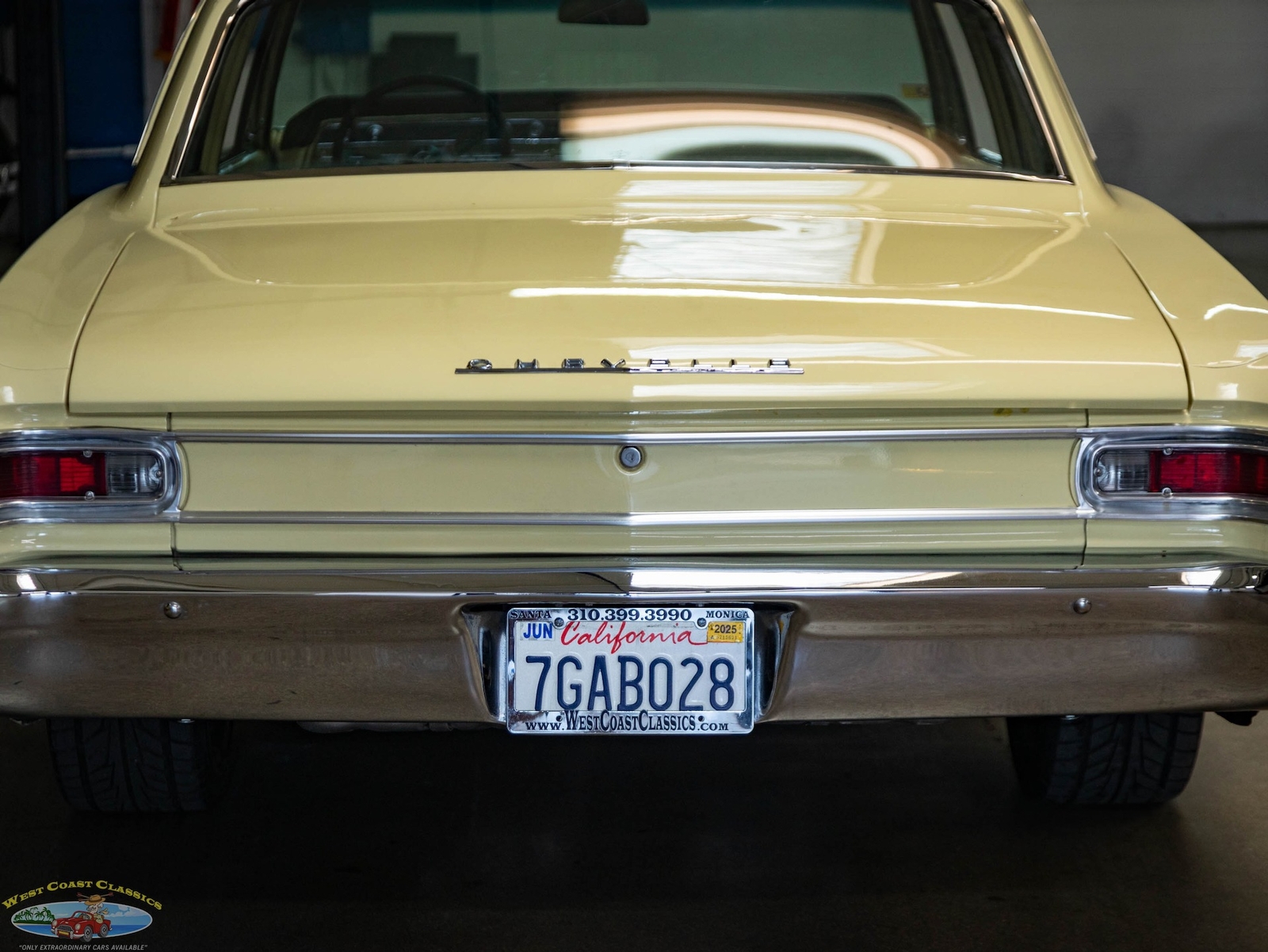 Chevrolet-Chevelle-1966-2-Door-Sedan-18