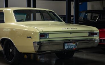 Chevrolet-Chevelle-1966-2-Door-Sedan-22