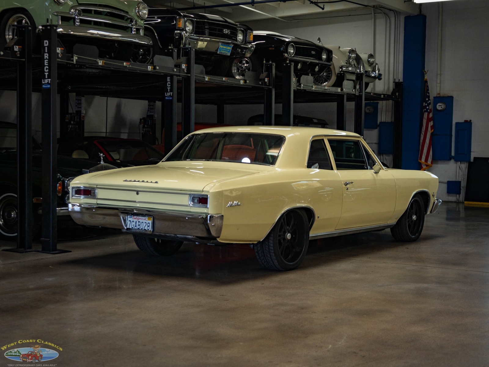 Chevrolet-Chevelle-1966-2-Door-Sedan-23