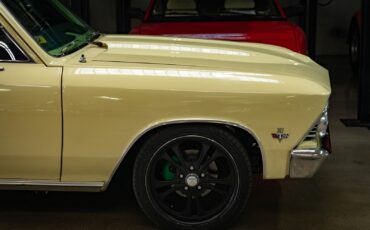 Chevrolet-Chevelle-1966-2-Door-Sedan-3