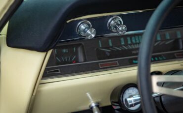 Chevrolet-Chevelle-1966-2-Door-Sedan-33