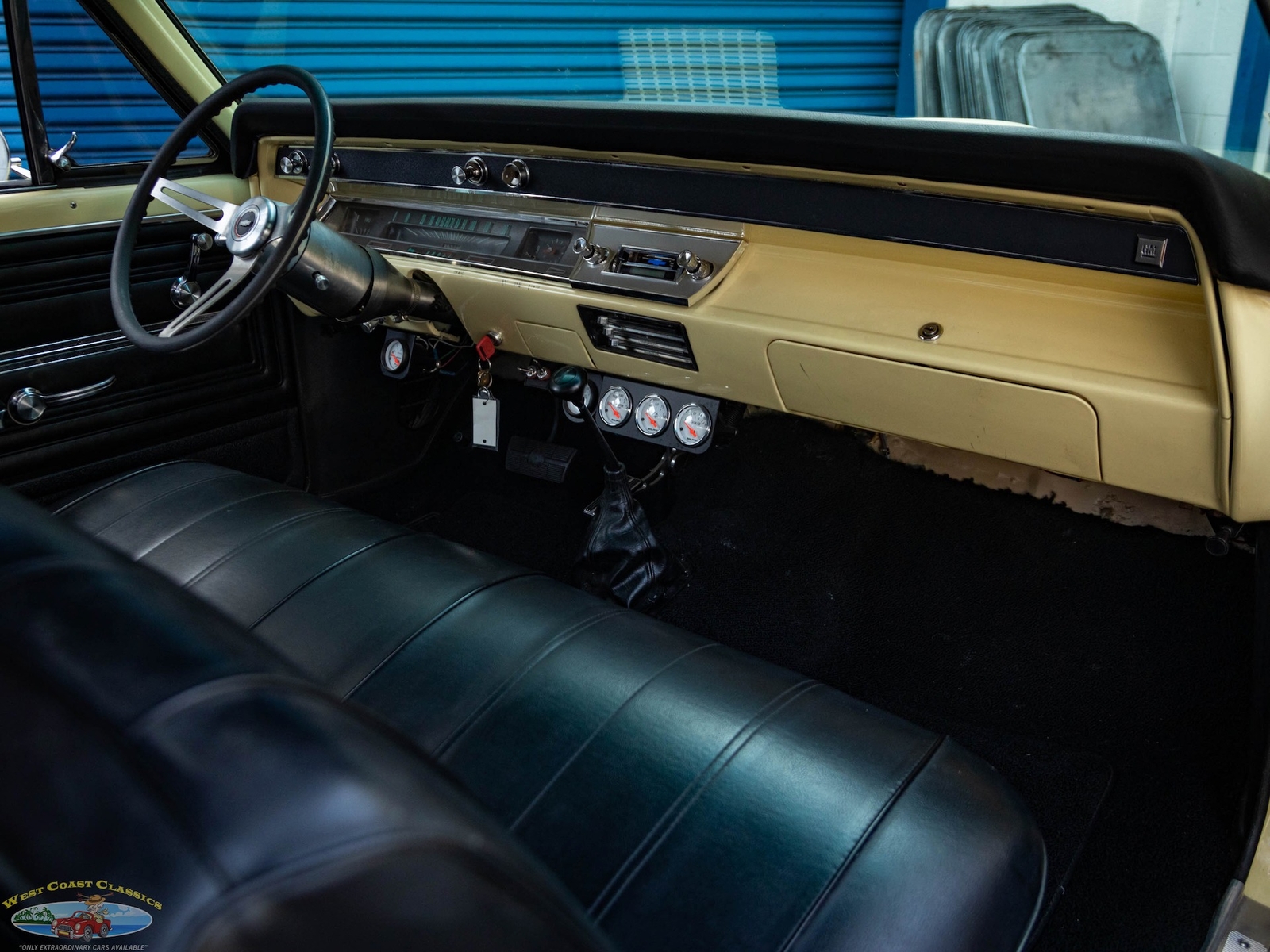 Chevrolet-Chevelle-1966-2-Door-Sedan-35