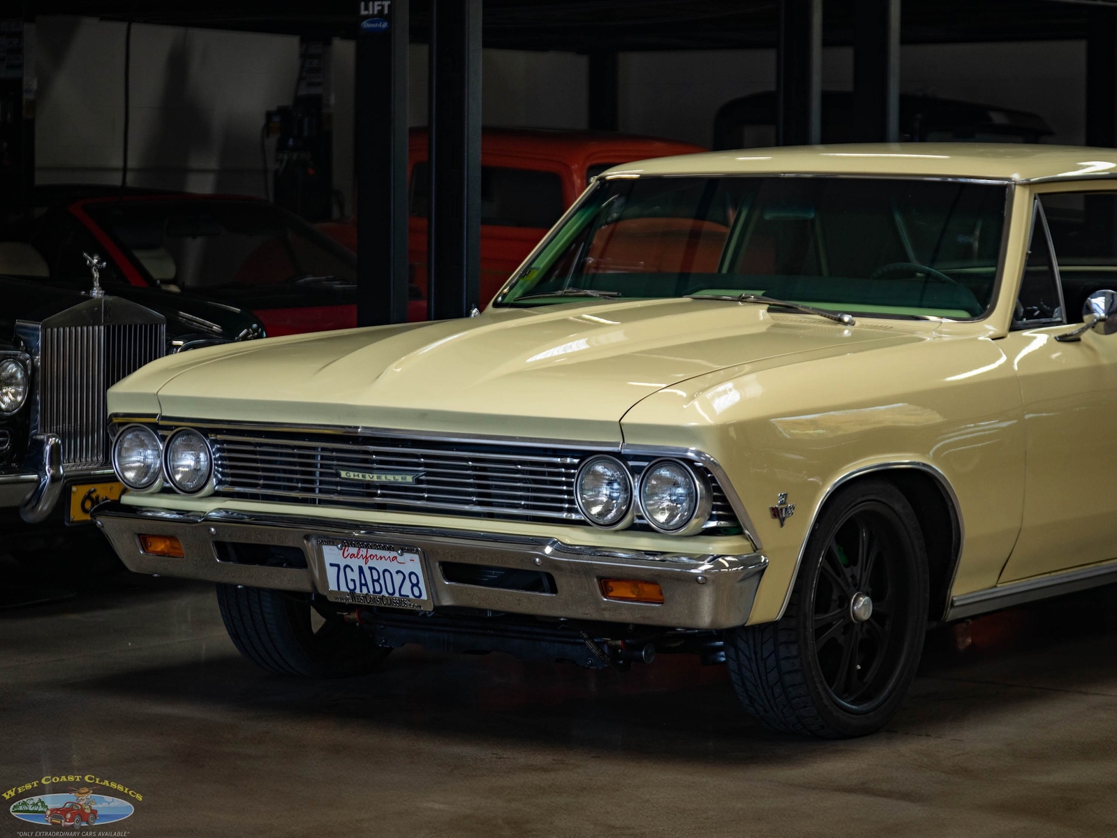 Chevrolet-Chevelle-1966-2-Door-Sedan-7