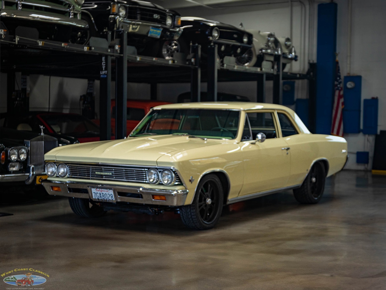 Chevrolet-Chevelle-1966-2-Door-Sedan