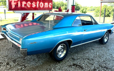 Chevrolet-Chevelle-1966-American-Muscle-Car-16