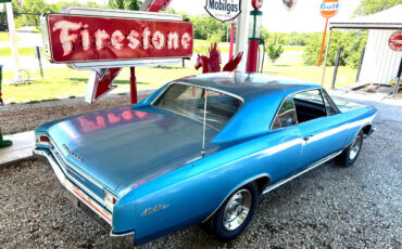 Chevrolet-Chevelle-1966-American-Muscle-Car-17