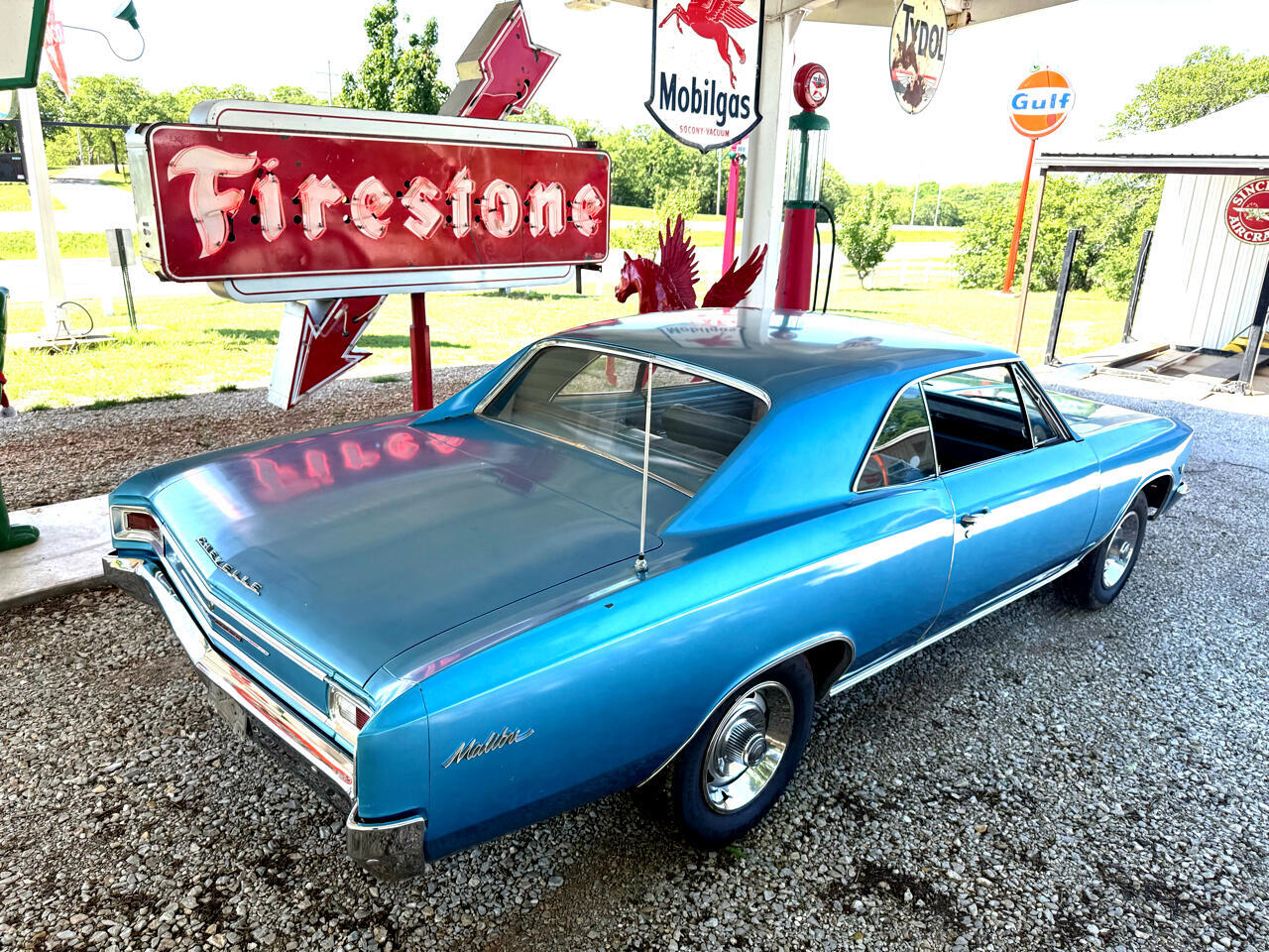 Chevrolet-Chevelle-1966-American-Muscle-Car-17