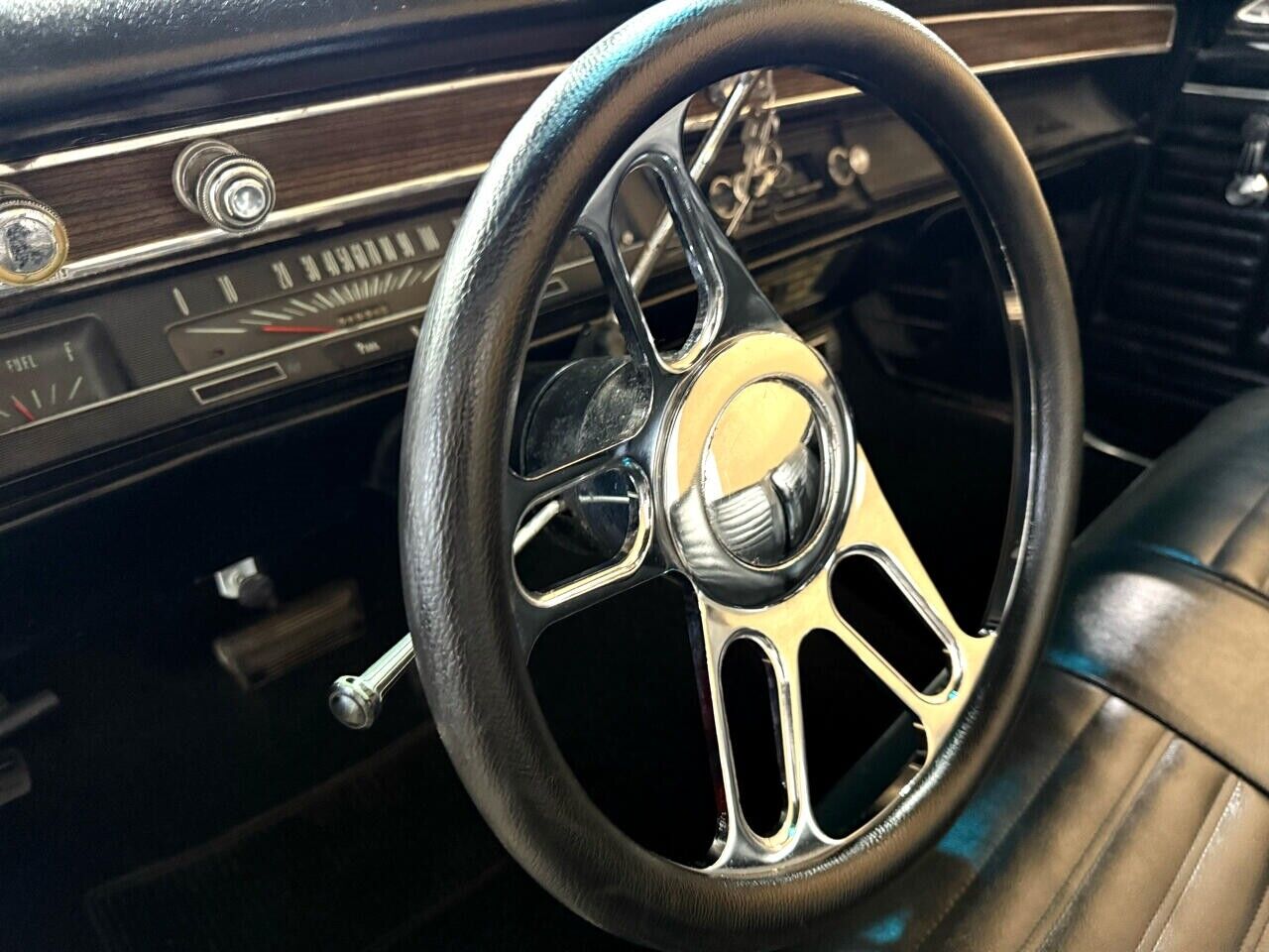 Chevrolet-Chevelle-1967-American-Muscle-Car-33