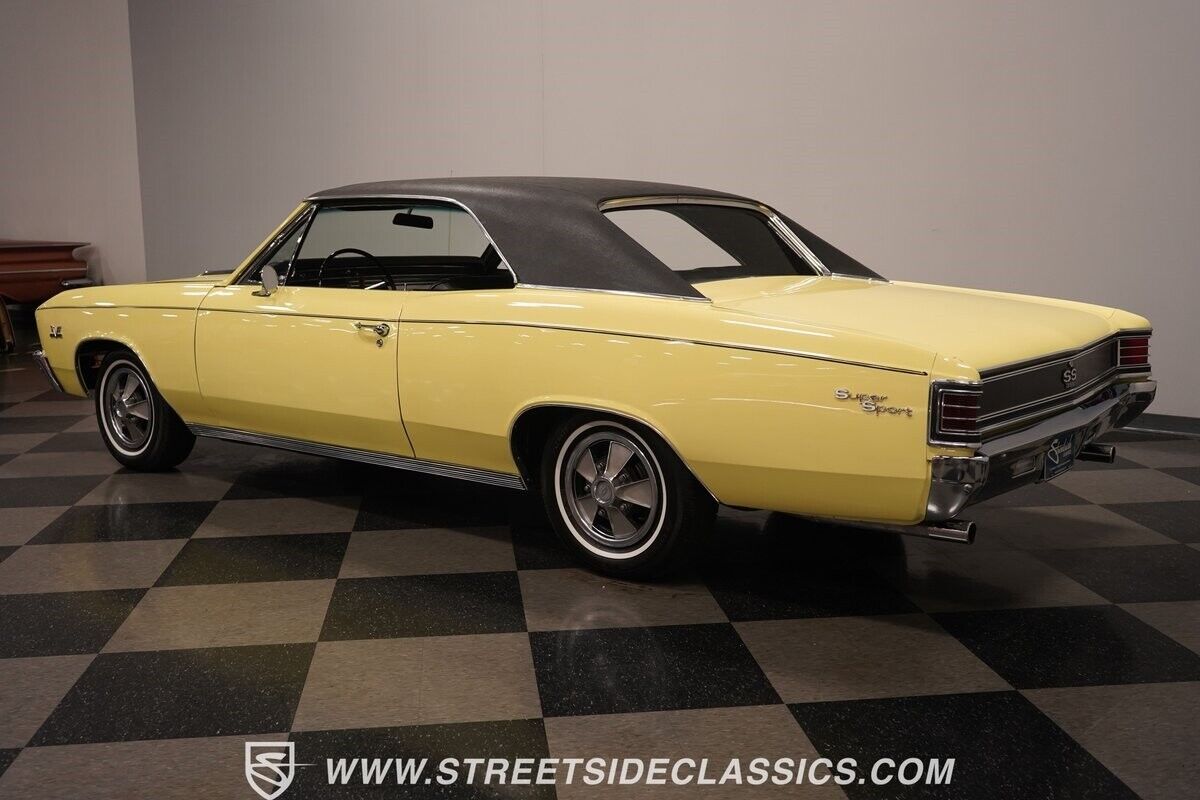 Chevrolet-Chevelle-1967-Hardtop-11