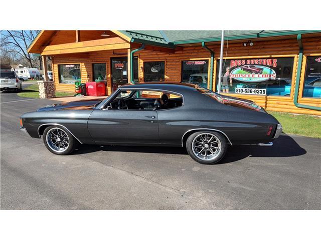 Chevrolet-Chevelle-1972-2-door-coupe-10
