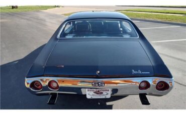 Chevrolet-Chevelle-1972-2-door-coupe-14