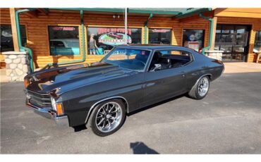 Chevrolet-Chevelle-1972-2-door-coupe-2