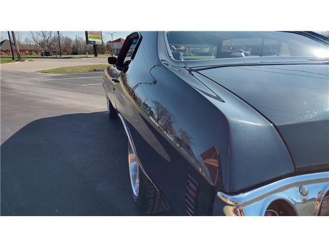 Chevrolet-Chevelle-1972-2-door-coupe-27