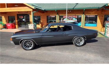 Chevrolet-Chevelle-1972-2-door-coupe-8