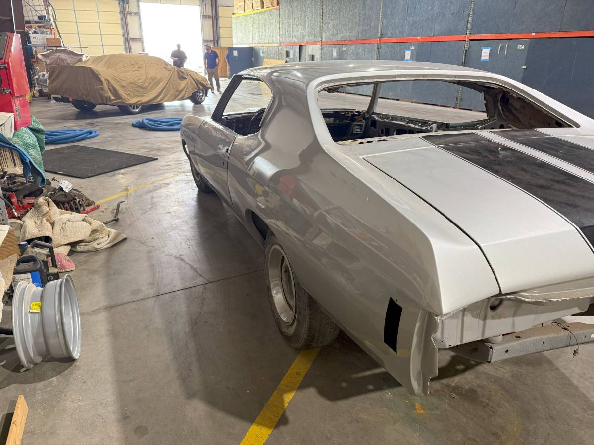 Chevrolet-Chevelle-1972-silver-2