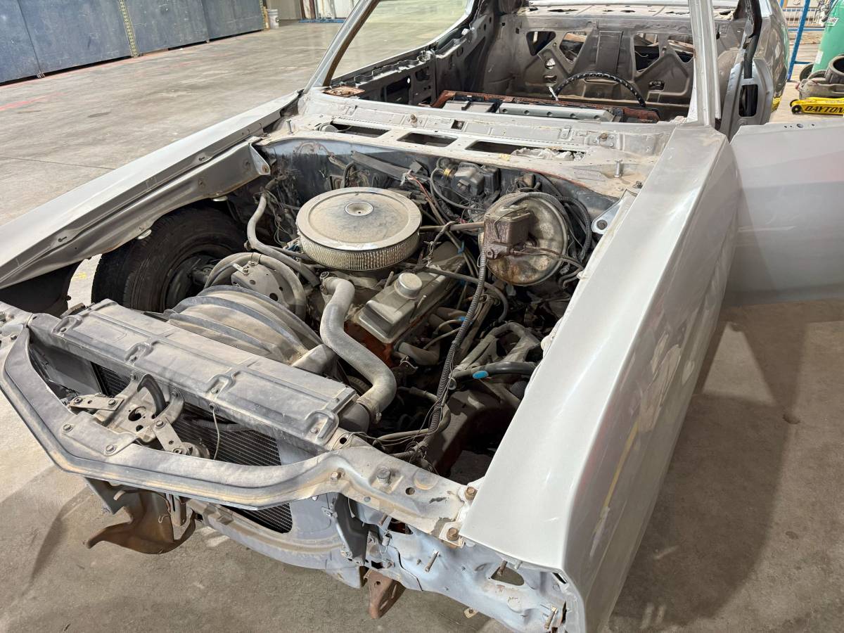 Chevrolet-Chevelle-1972-silver-7