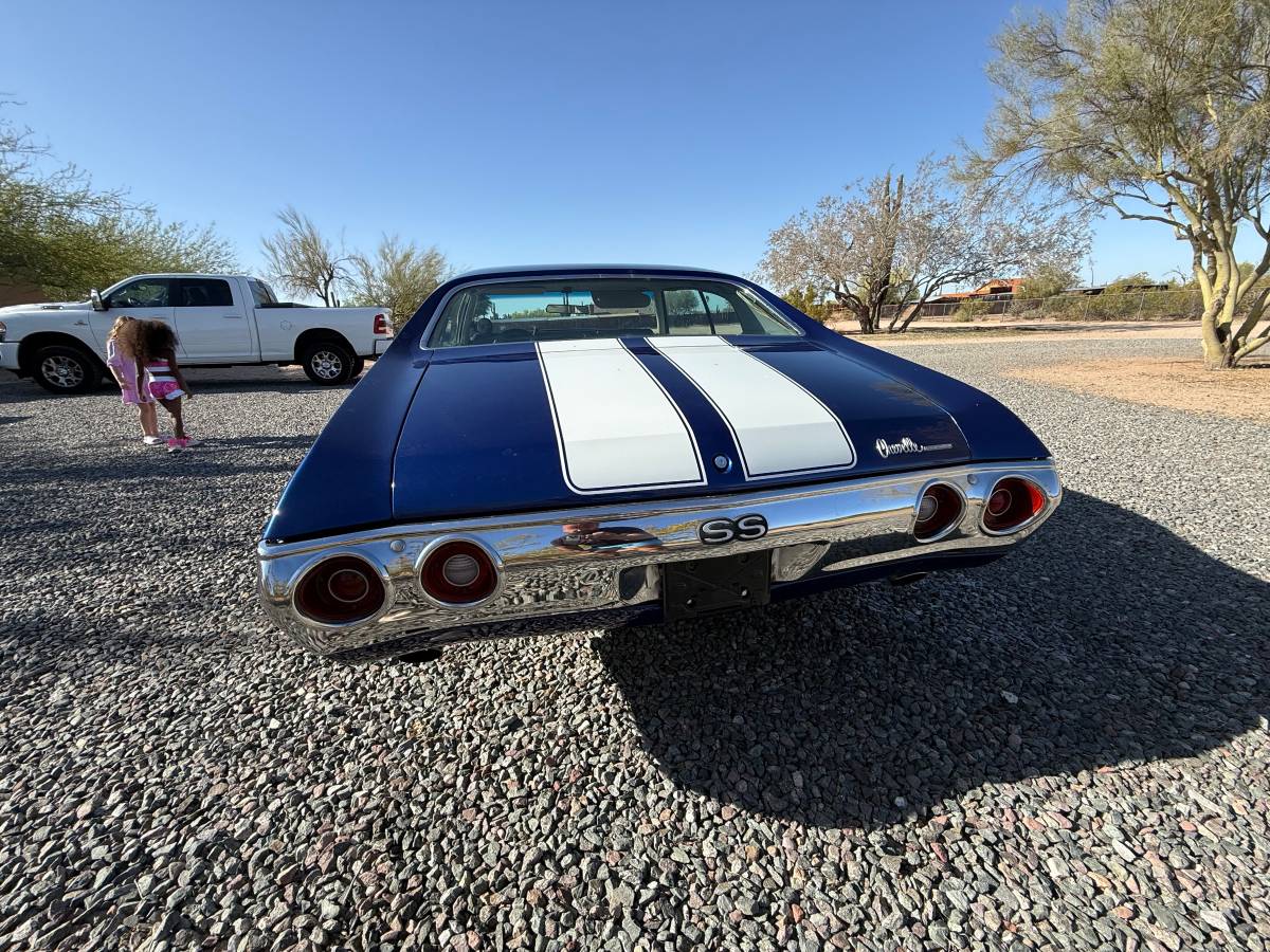 Chevrolet-Chevelle-malibu-1972-2