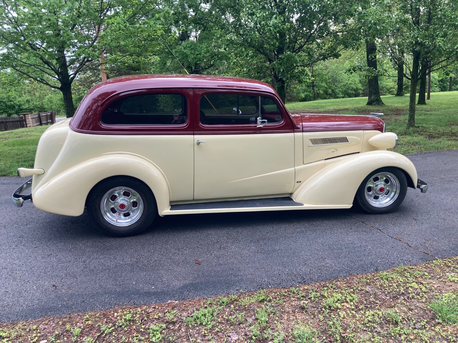 Chevrolet-Chevy-1937-Sedan-17