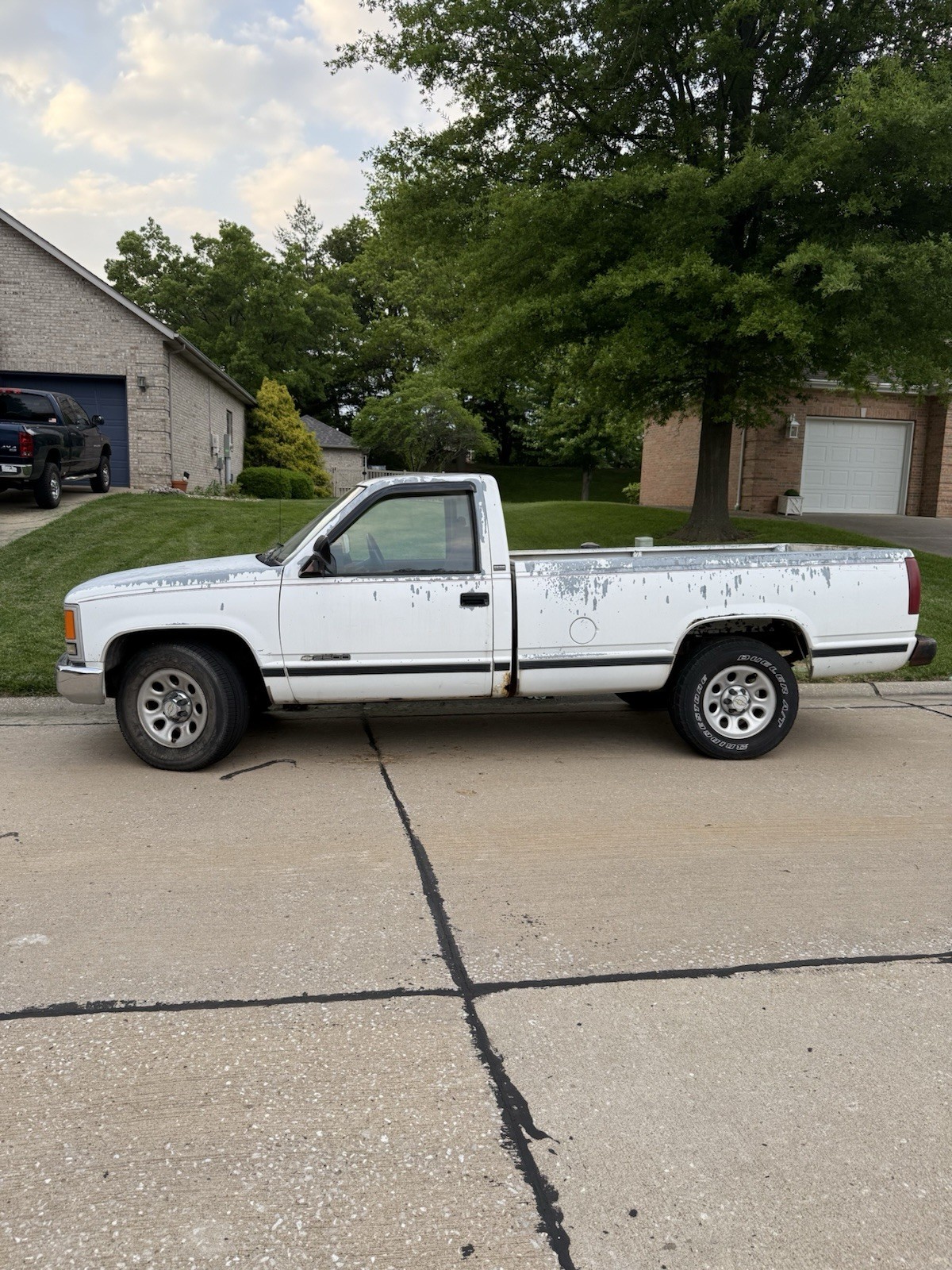Chevrolet-Cheyenne-1990-Standard-Cab-Pickup-8