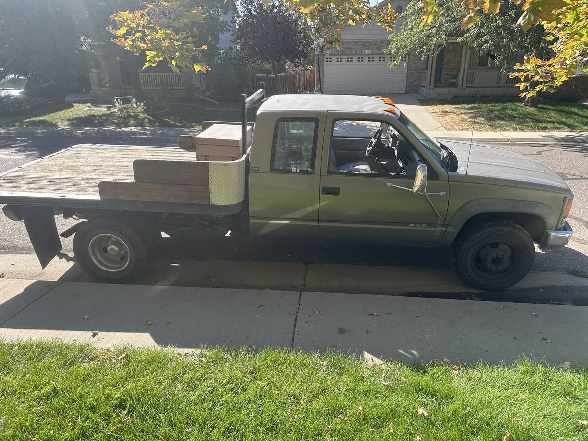Chevrolet-Cheyenne-3500-ck-1994-green-1