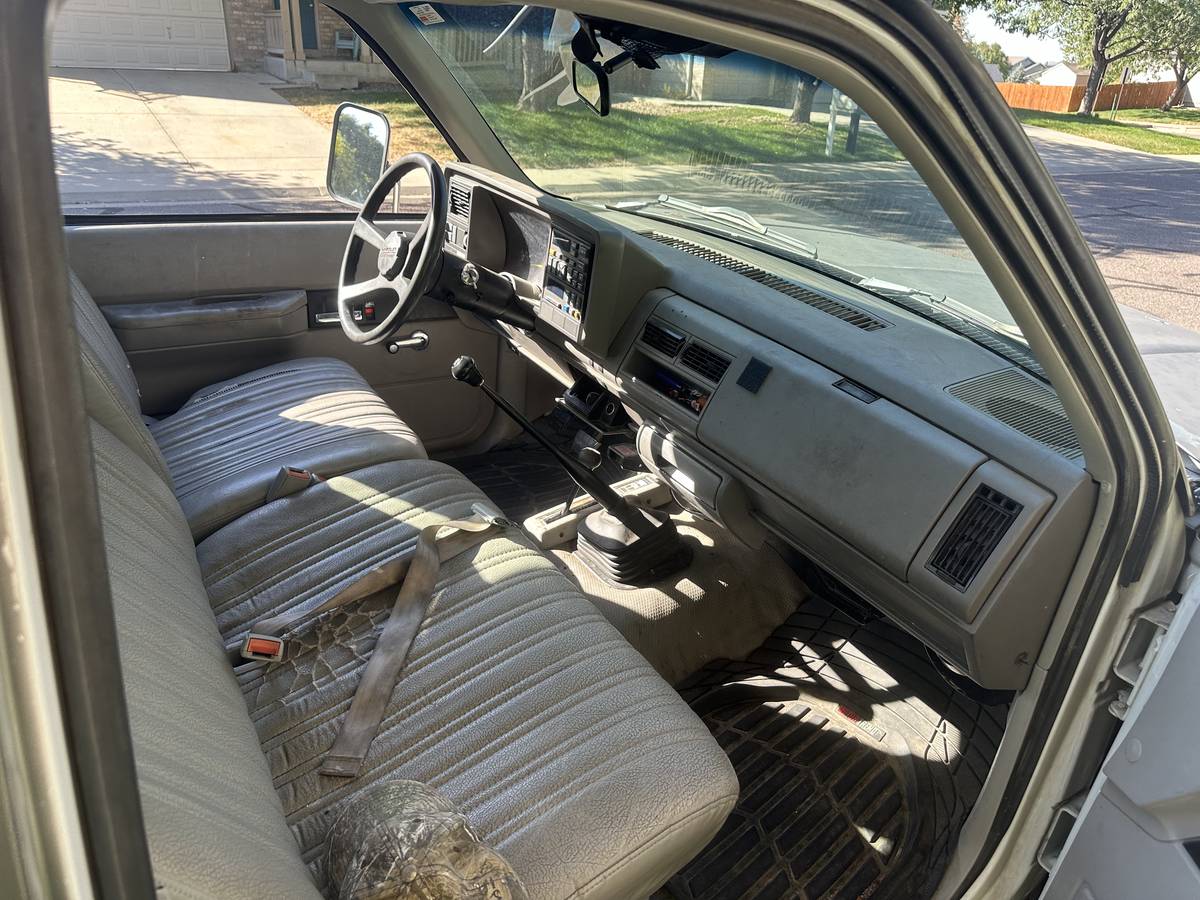 Chevrolet-Cheyenne-3500-ck-1994-green-4