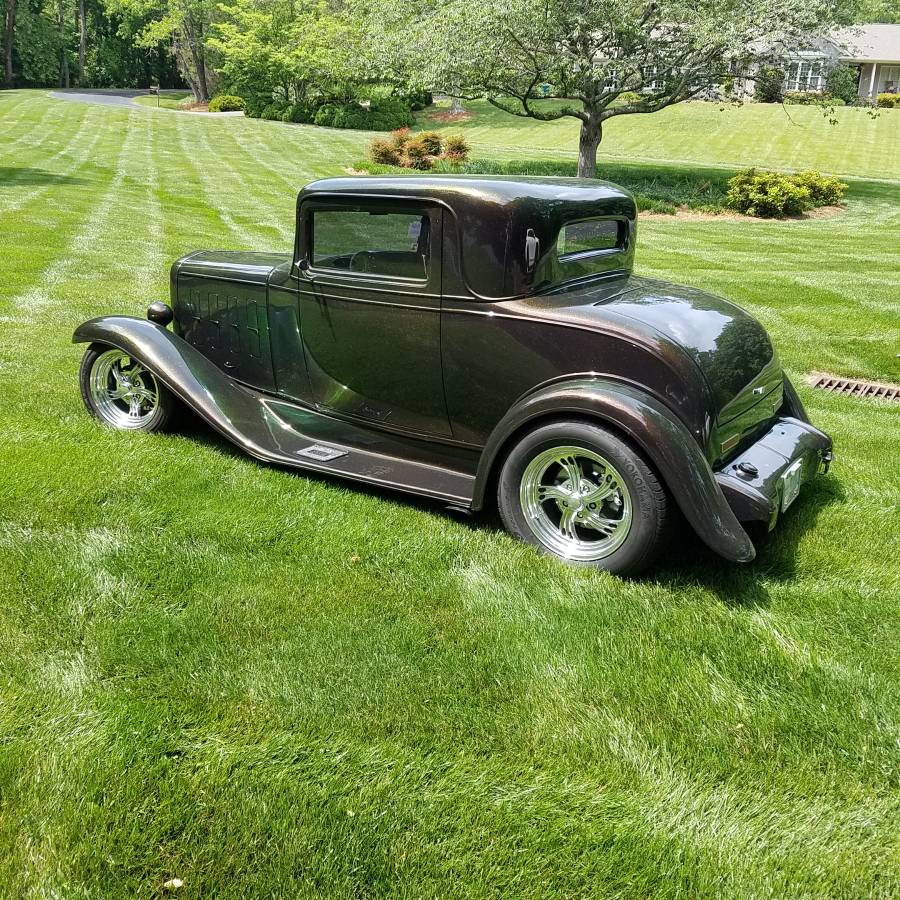 Chevrolet-Confederate-3-window-coupe-1932-custom-1