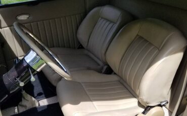 Chevrolet-Confederate-3-window-coupe-1932-custom-12