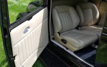 Chevrolet-Confederate-3-window-coupe-1932-custom-14