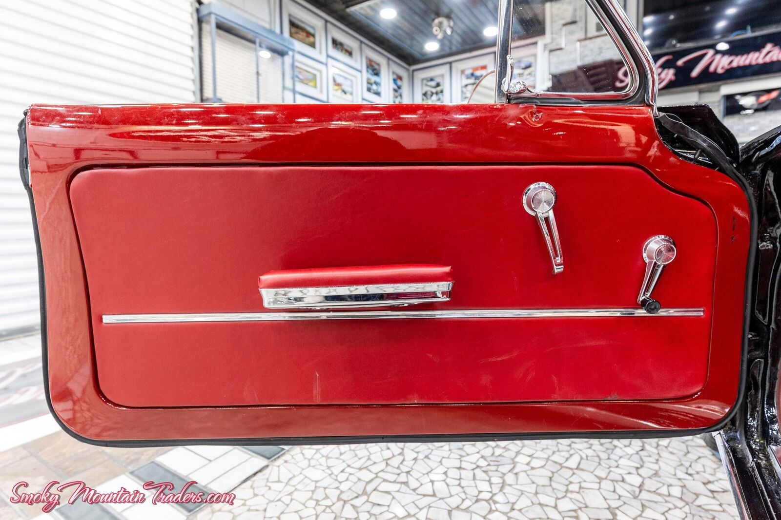 Chevrolet-Corvair-1964-32