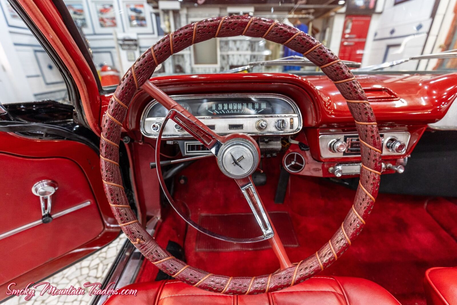Chevrolet-Corvair-1964-36