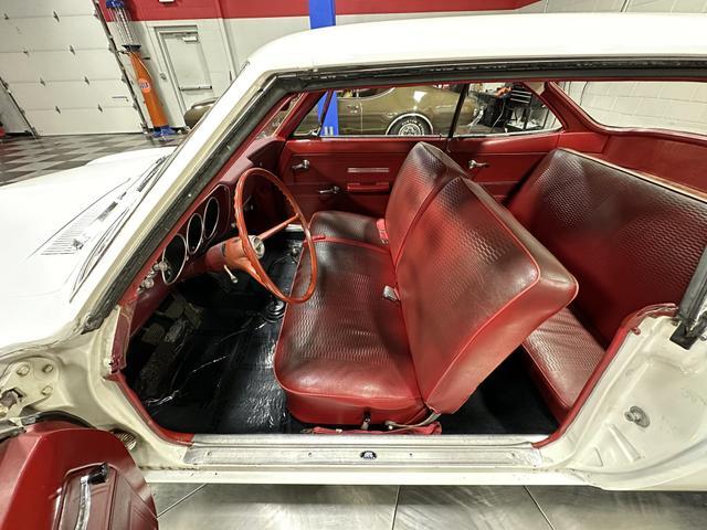 Chevrolet-Corvair-1965-14