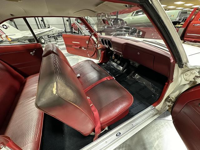 Chevrolet-Corvair-1965-16