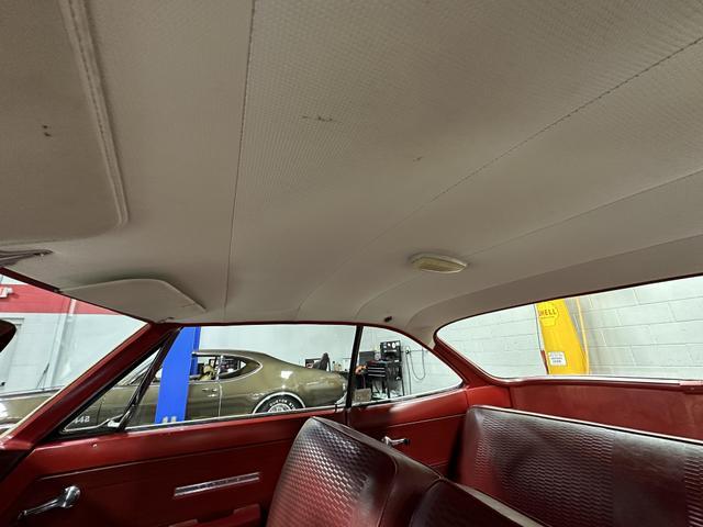 Chevrolet-Corvair-1965-17