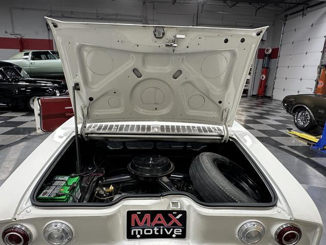 Chevrolet-Corvair-1965-25