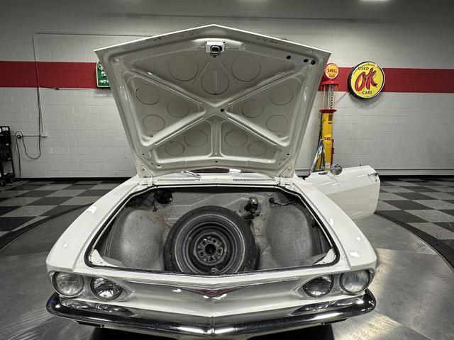 Chevrolet-Corvair-1965-30