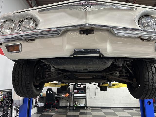 Chevrolet-Corvair-1965-31