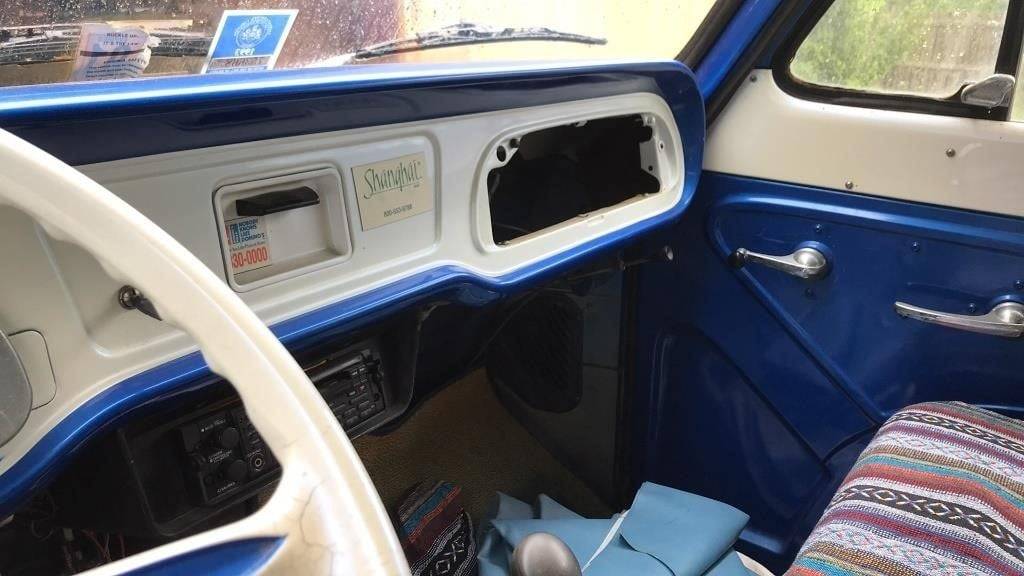 Chevrolet-Corvair-van-1964-2