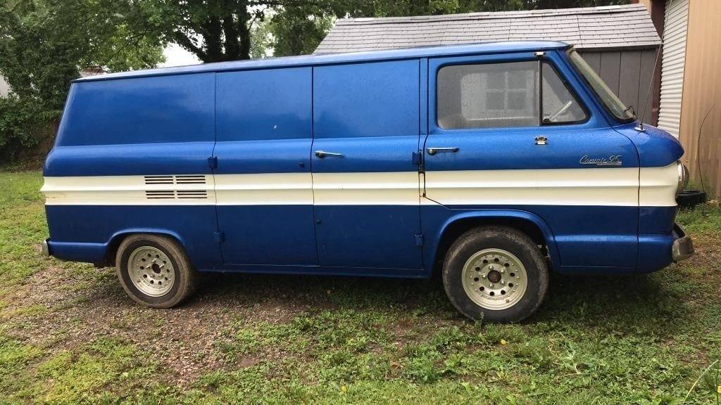 Chevrolet-Corvair-van-1964-22