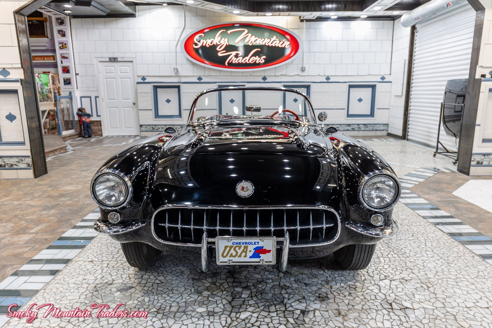 Chevrolet-Corvette-1956-11