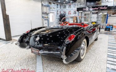 Chevrolet-Corvette-1956-26