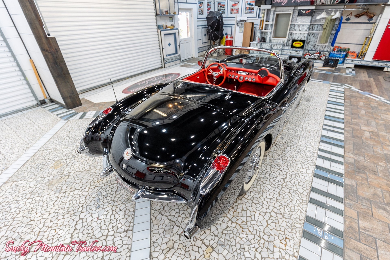 Chevrolet-Corvette-1956-27